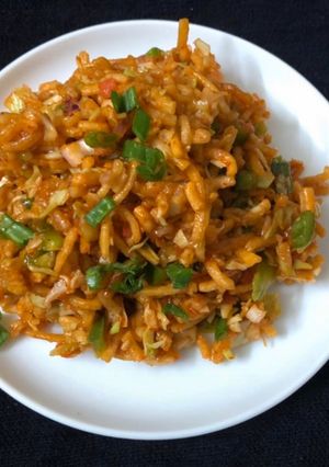 A picture of Chinese bhel.