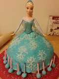 Taisen's Frozen Elsa cake