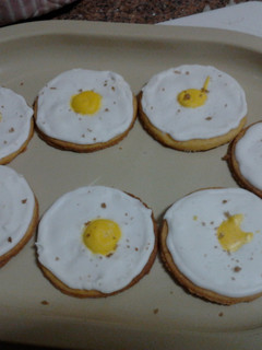A picture of Ladybirds Fried Egg Biscuits/Cookies.