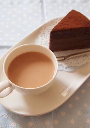A picture of Hot Chocolate with Leftover Icing.