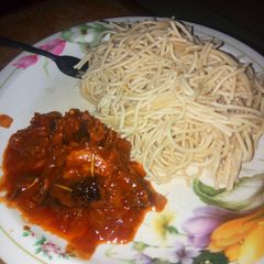 A picture of Spaghetti with dry fish stew.