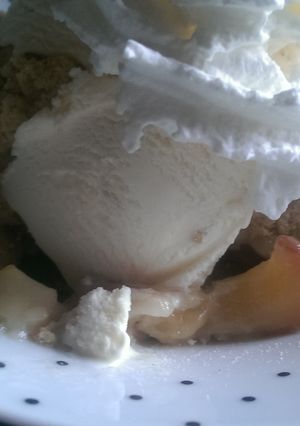 A picture of Mandys Apple crumble.