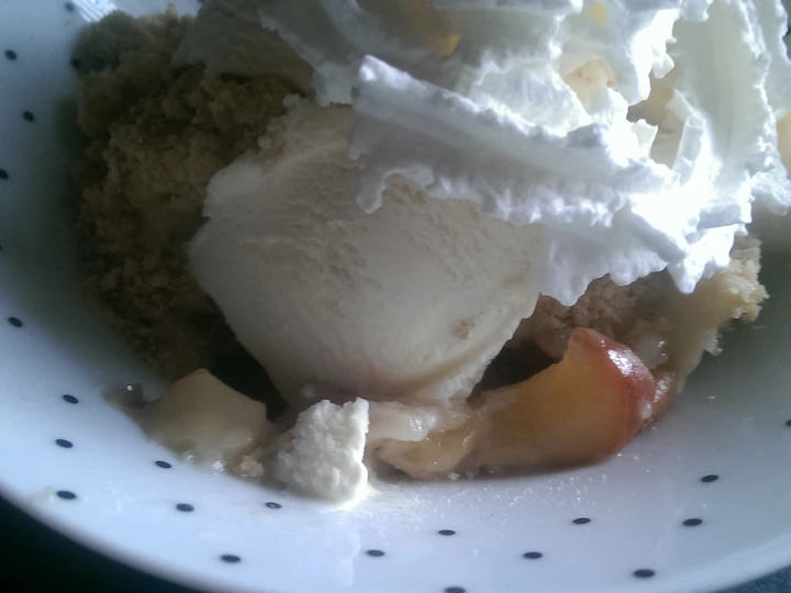 Recipe Mandys Apple crumble which Delicious