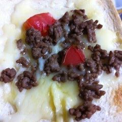 A picture of Taco Rice on Toast.