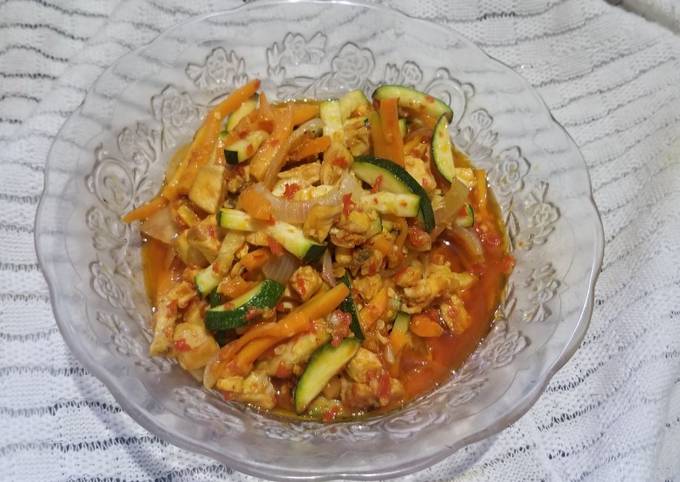 Zucchini tumis wortel dan ayam