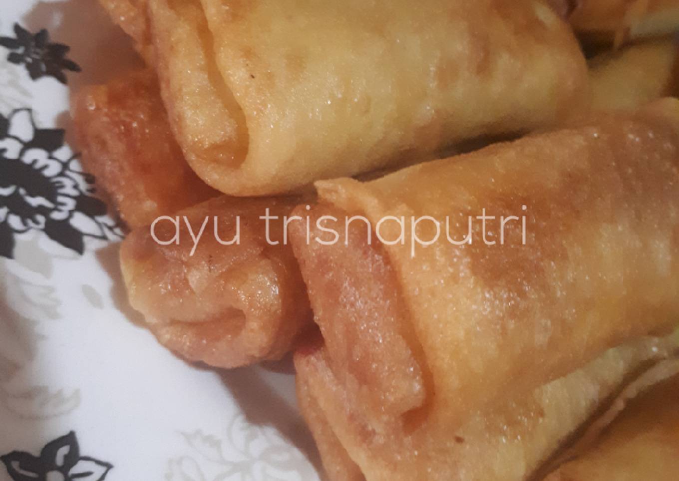 Lumpia sanur saus tauco