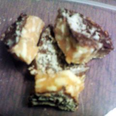 A picture of Almond Roca.