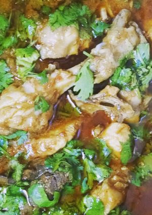 A picture of Indian curry chicken.
