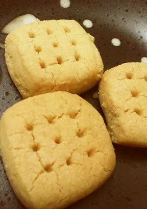 A picture of No Eggs or Milk! Easy & Crumbly Soft Kinako Cookies.