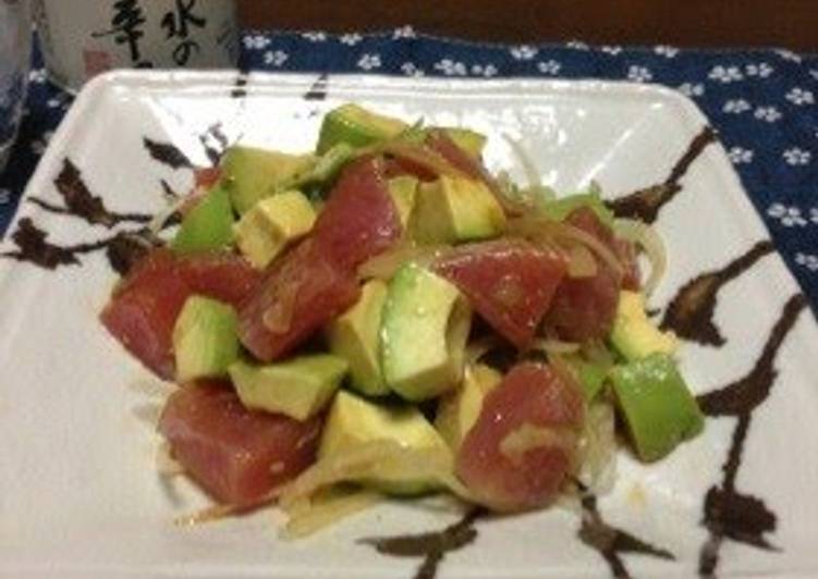 Tuna and Avocado Salad Goes Well with Sake Tuna and Avocado Salad Goes Well with Sake