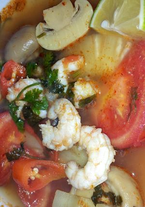 A picture of tum yan soup.