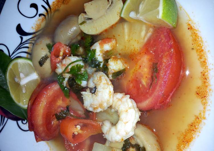 Easiest Way to Prepare Homemade tum yan soup