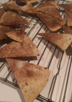 A picture of Cinnamon Pita Chips.