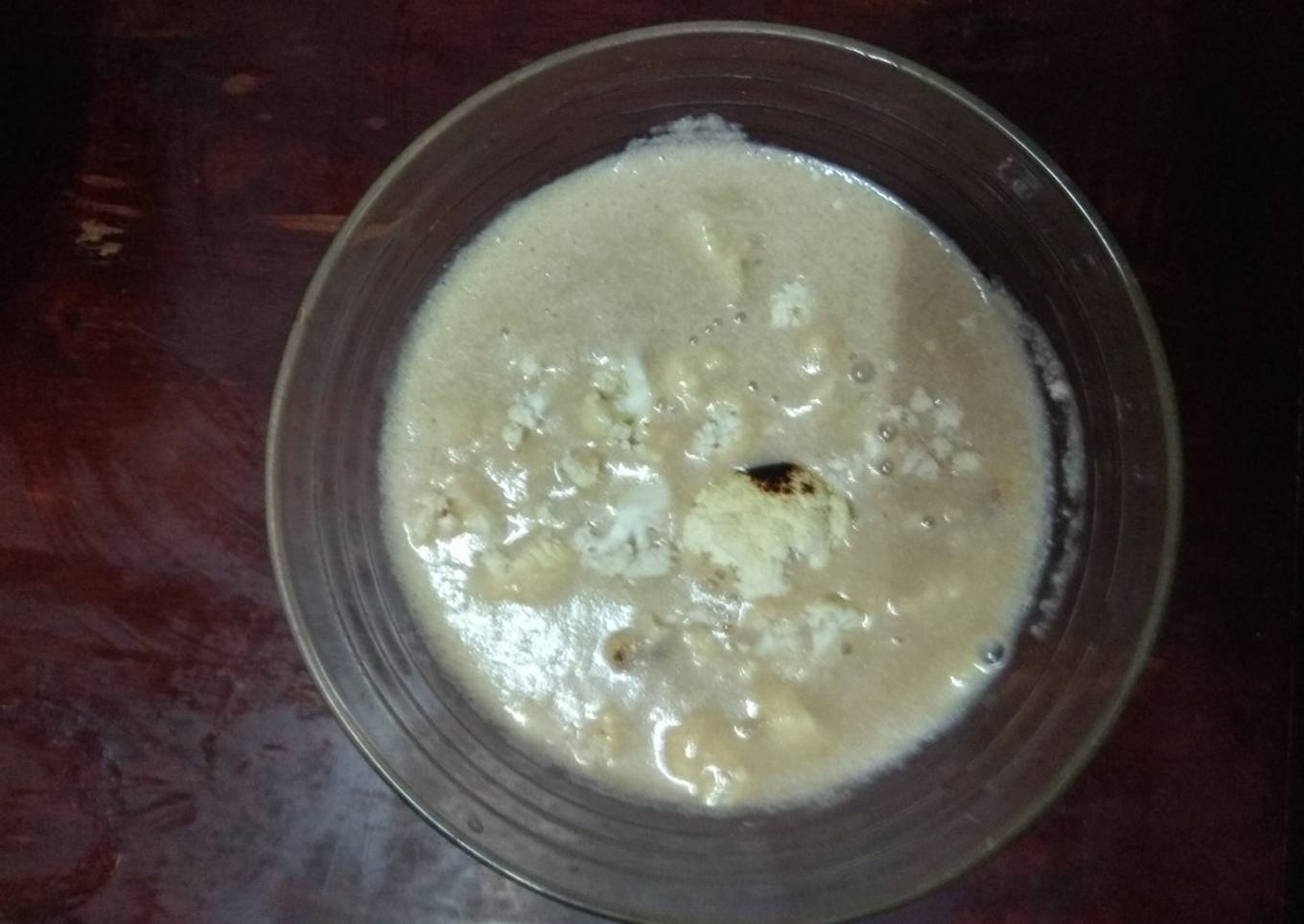 Sup kubis dengan jamur seledri