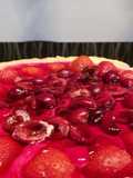 Tarta de mousse de frutillas y cerezas sin TACC