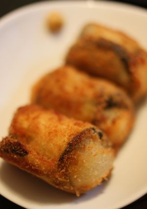 A picture of Fried Potato Wrapped in Eggplant.
