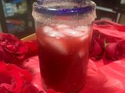 Una foto de mojito sin alcohol refrescante