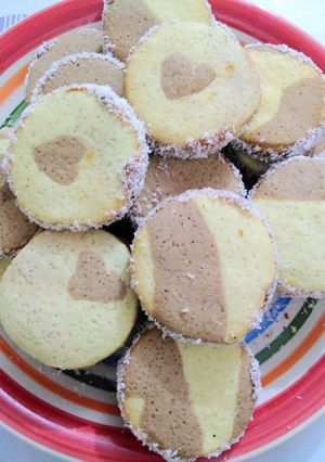 Una foto de Alfajores caseritos para la tarde ☕🥧