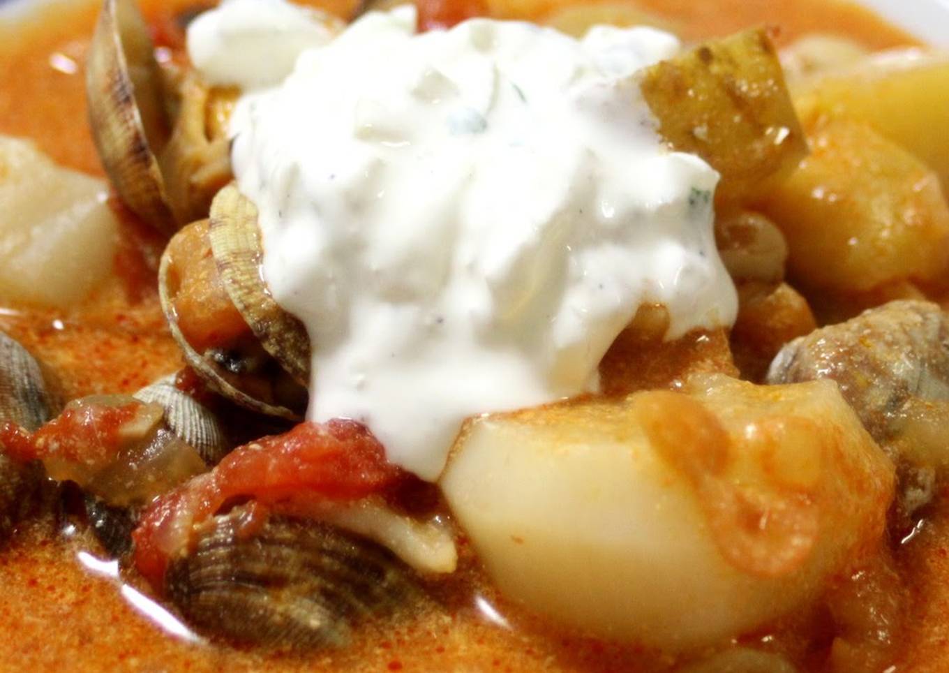 Cheap and Easy Homemade Sour Cream
