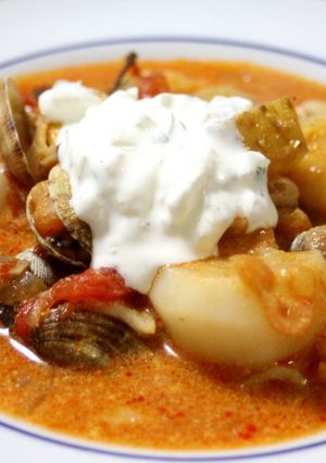 A picture of Cheap and Easy Homemade Sour Cream.