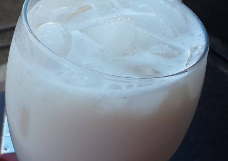 Agua de Horchata de Arroz