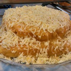 A picture of Yema Cake.