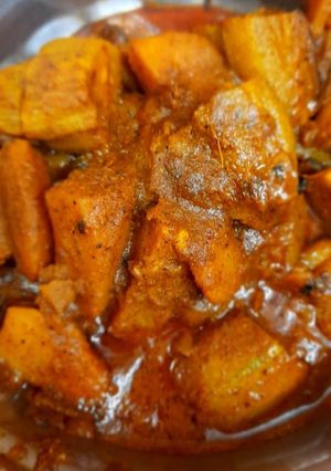 আলু পটলের ডালনা (aloo potoler dalna recipe in Bengali) রেসিপির প্রধান ছবি