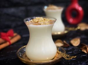 صورة لوصفة سحلبة بالقرفة والجوز 💕