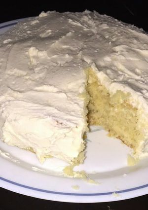 A picture of Moist Vanilla Cake.