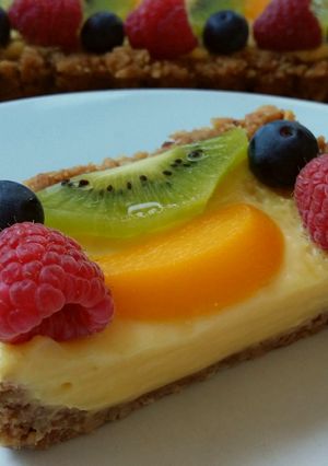 A picture of Vickys No Bake Fruit Tart, GF DF EF SF NF.