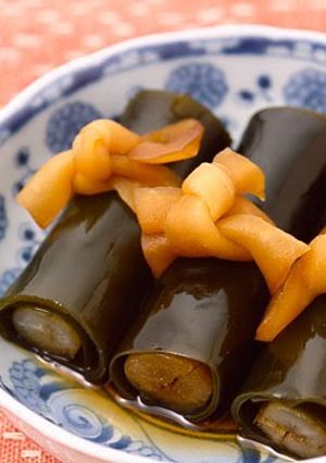 A picture of Burdock Roots Wrapped in Kombu.