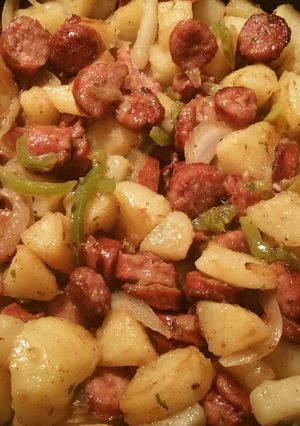 A picture of Sausage and Potatoes.