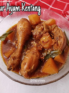 Foto resep Semur Ayam Kentang