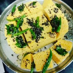 A picture of ढोकला(dhokla recipe in hindi).