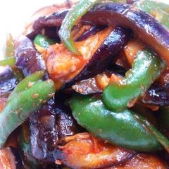 A picture of Eggplant & Green Pepper Gochujang Stir-fry.