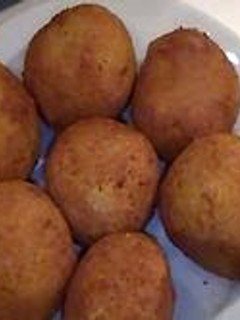 A picture of relleno de papa ( stuffed potato).