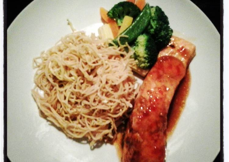 sweet chilli salmon with noodles
