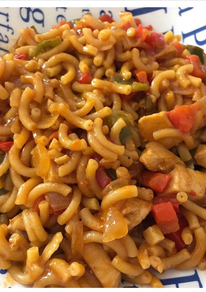 Una foto de Fideos con aguja