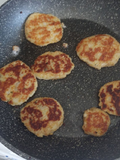 Una foto de Croquetas de papa y coliflor