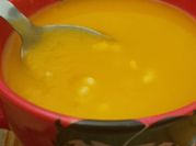 Una foto de sopa crema
