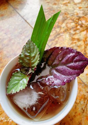 Hình của món Nước dr.Thanh, lá dứa, hạt chia.