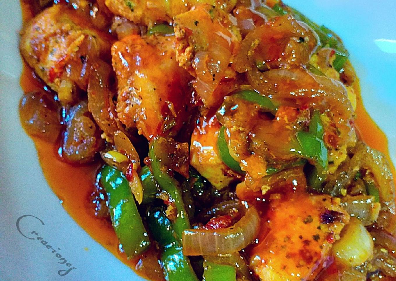 Pechuga de pollo en salsa picante de harsa y thai