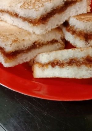 A picture of Bread Jam.
