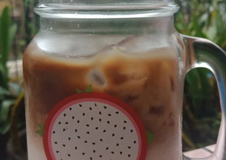 Langkah Mudah untuk Membuat Es Kopi Susu Gula Aren Kekinian, Lezat Sekali