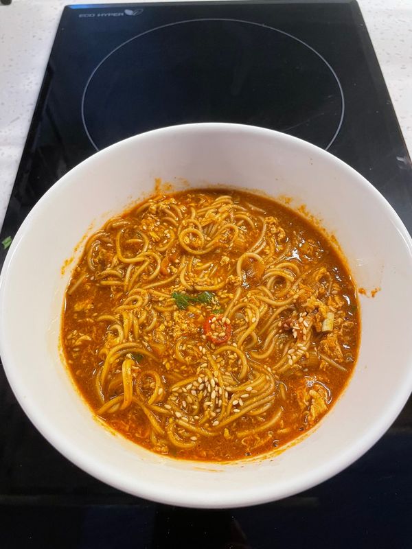 Mỳ trứng giải rượu Hàn Quốc