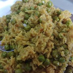 A picture of Matar pulao.