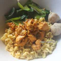 A picture of Mie ayam ala abang2.