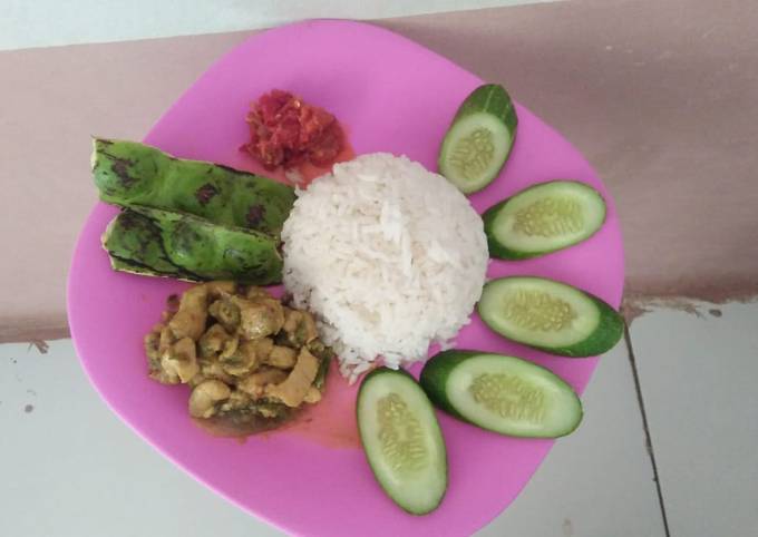 Ayam cabe ijo bumbu padang