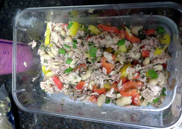 Steps to Make Quick White Bean and Tuna Salad-Level III