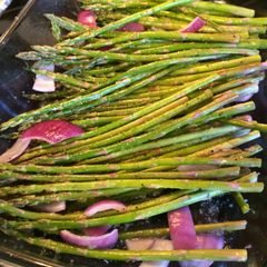 A picture of Lemon Roasted Asparagus.